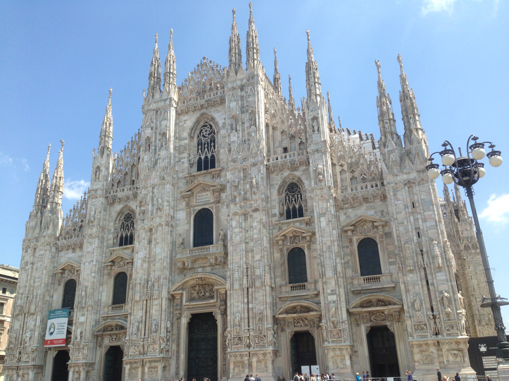 Itinerari a milano: piazza duca d'aosta, porta nuova garibaldi e ...